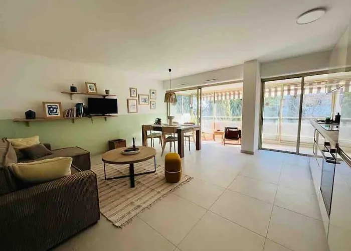 Appartement Superbe 70m2 Avec Terrasses, Proche De La