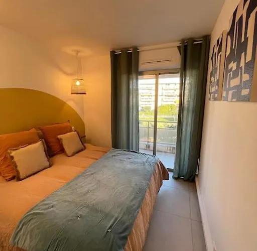 Superbe 70m2 Avec Terrasses, Proche De La *